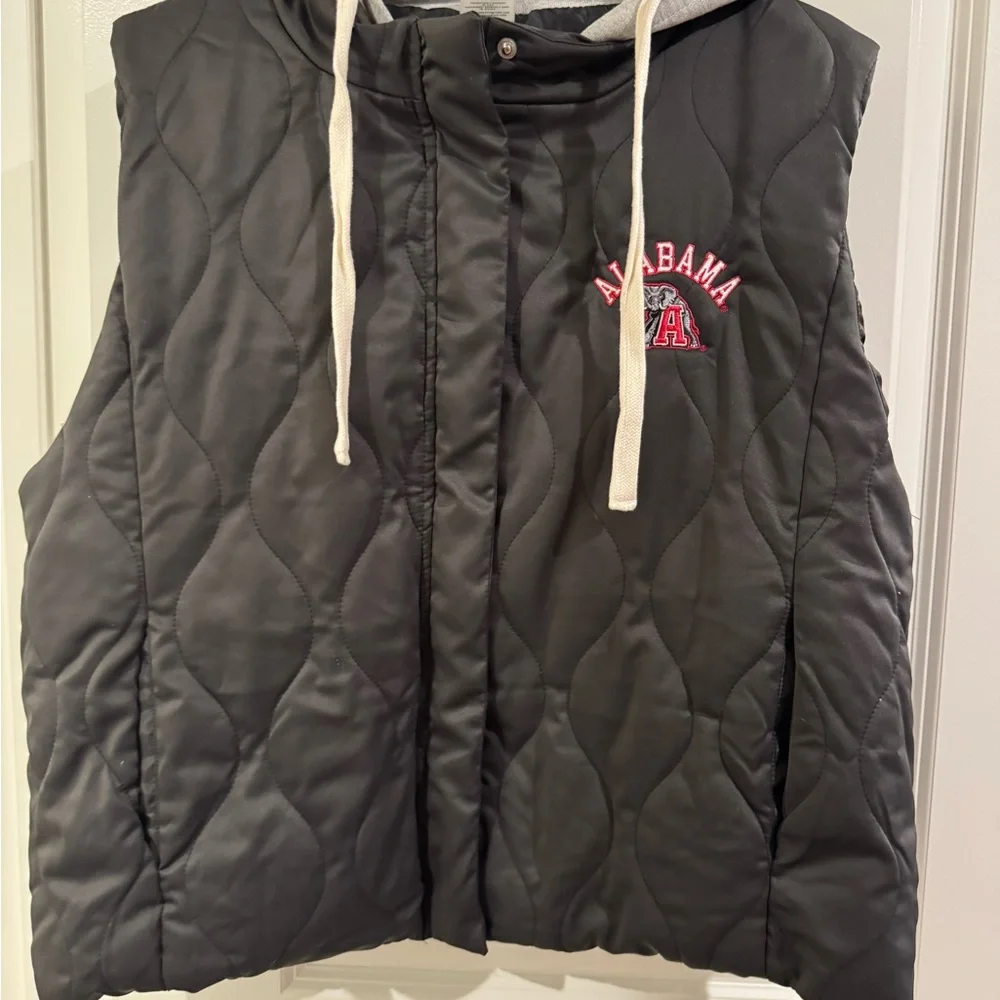 Alabama Crimson Tide Black Quilted Vest with Hood